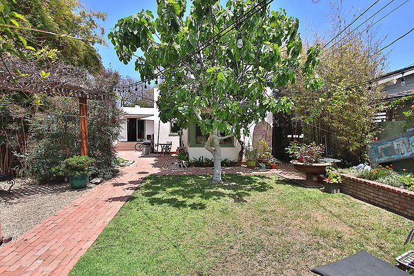 UNIVERSAL-CW045-VEN-71