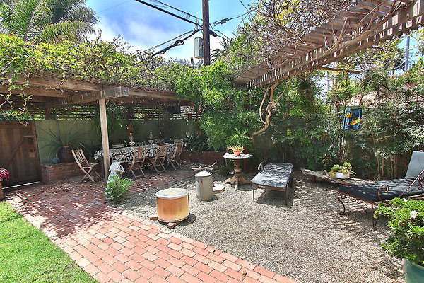 UNIVERSAL-CW045-VEN-73