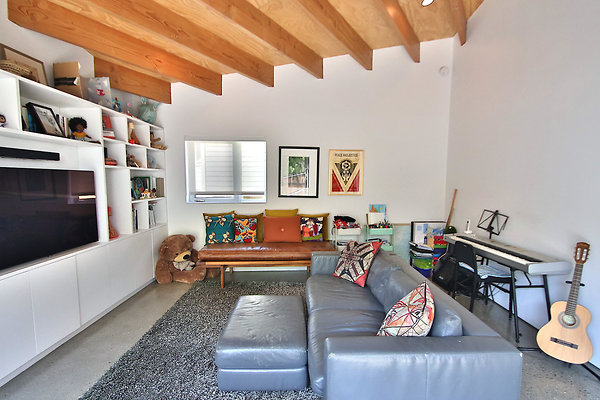 UNIVERSAL-CW043-VEN-69