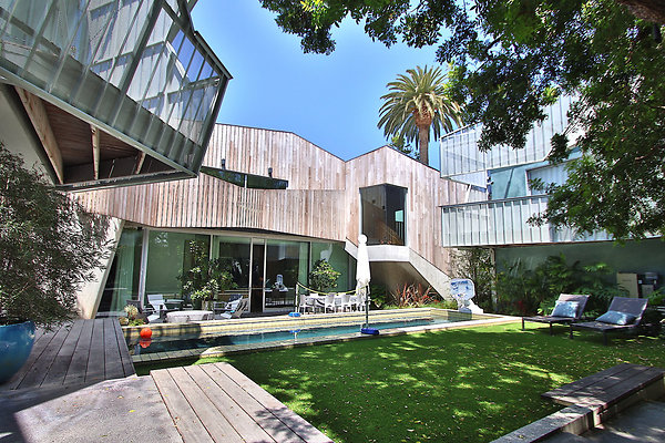 UNIVERSAL-CW043-VEN-114