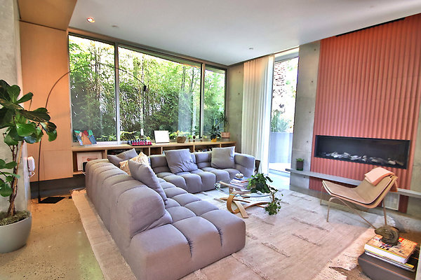 UNIVERSAL-CW043-VEN-18