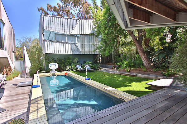 UNIVERSAL-CW043-VEN-122 UNIVERSAL-CW043-VEN-122