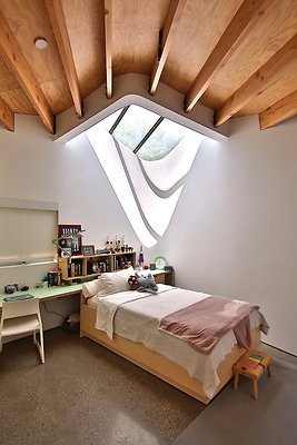 UNIVERSAL-CW043-VEN-95