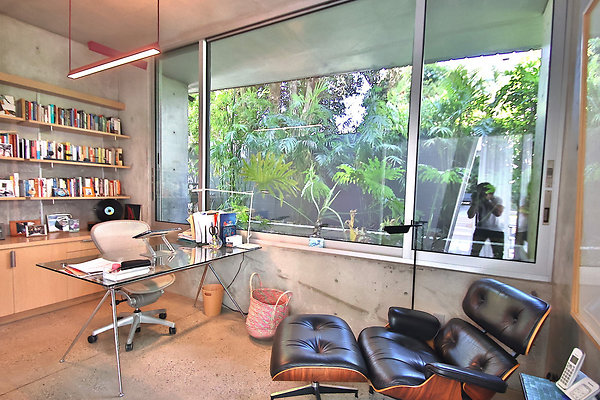 UNIVERSAL-CW043-VEN-56