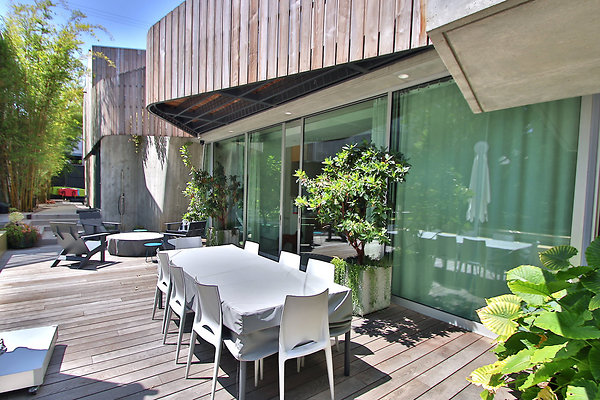 UNIVERSAL-CW043-VEN-133 UNIVERSAL-CW043-VEN-133