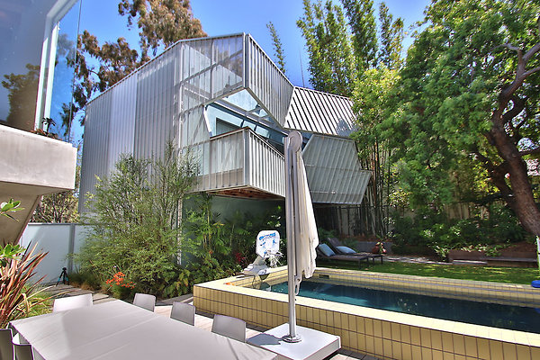 UNIVERSAL-CW043-VEN-139 UNIVERSAL-CW043-VEN-139