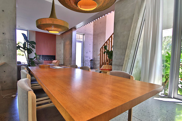 UNIVERSAL-CW043-VEN-37