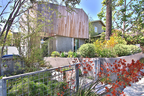 UNIVERSAL-CW043-VEN-5