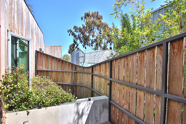 UNIVERSAL-CW043-VEN-88