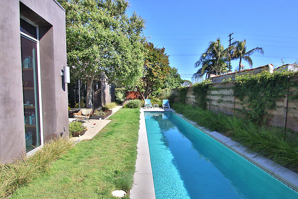 UNIVERSAL-CW048-VEN-18