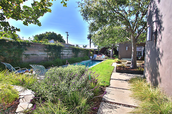 UNIVERSAL-CW048-VEN-14