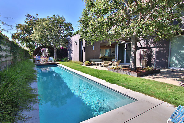 UNIVERSAL-CW048-VEN-17