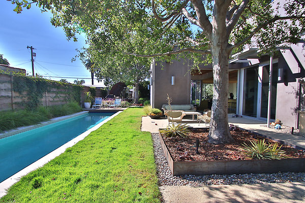 UNIVERSAL-CW048-VEN-16