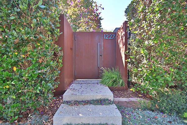 UNIVERSAL-CW048-VEN-9