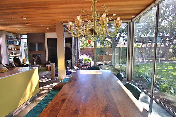 UNIVERSAL-CW048-VEN-56