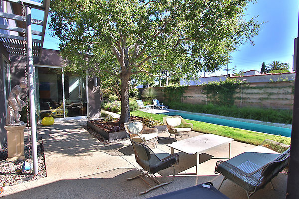 UNIVERSAL-CW048-VEN-26