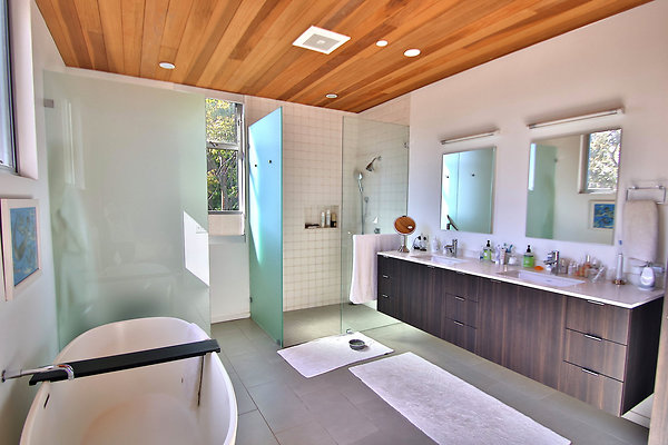 UNIVERSAL-CW048-VEN-64