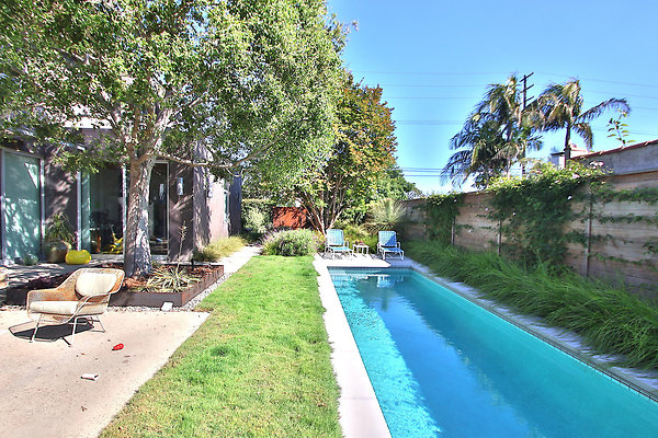 UNIVERSAL-CW048-VEN-20