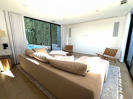 UNIVERSAL-CW180-MRV-28