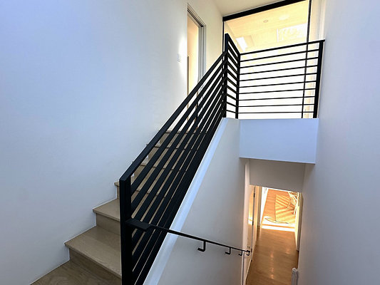 UNIVERSAL-CW180-MRV-70