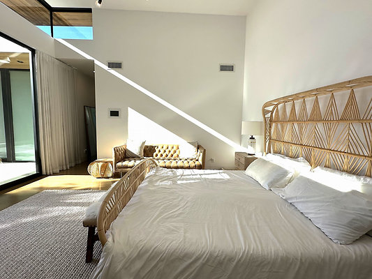 UNIVERSAL-CW180-MRV-73