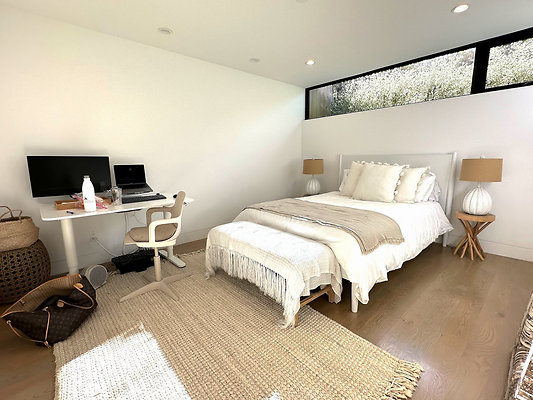 UNIVERSAL-CW180-MRV-63