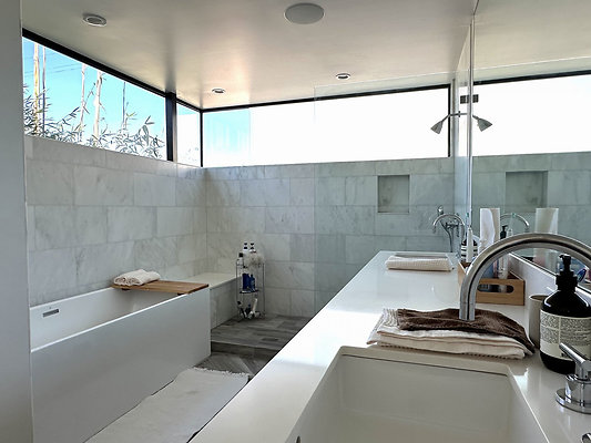 UNIVERSAL-CW180-MRV-83