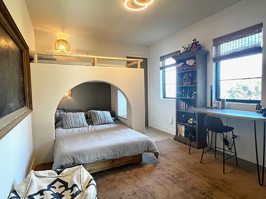 UNIVERSAL-C234-BALDWIN-82