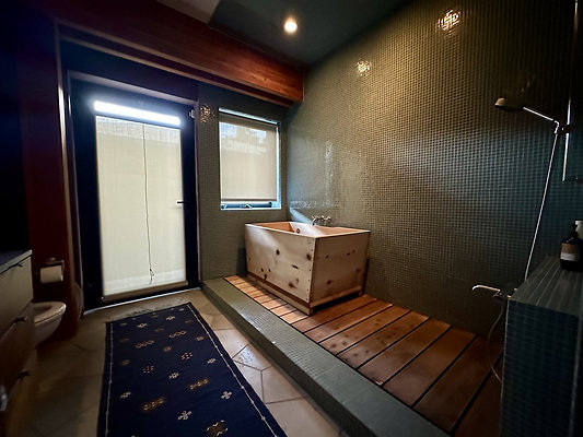 UNIVERSAL-CW163-VEN-57