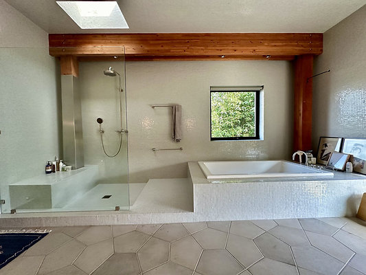 UNIVERSAL-CW163-VEN-84