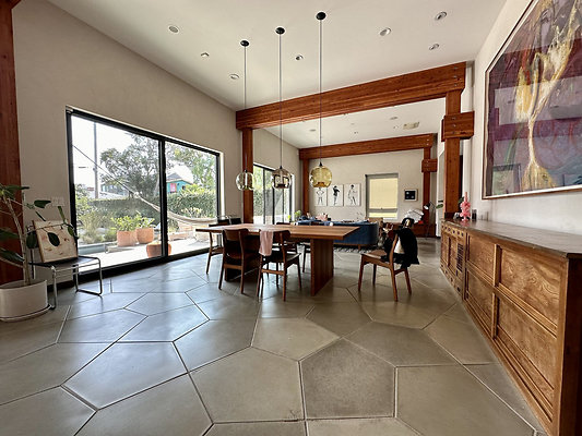 UNIVERSAL-CW163-VEN-48