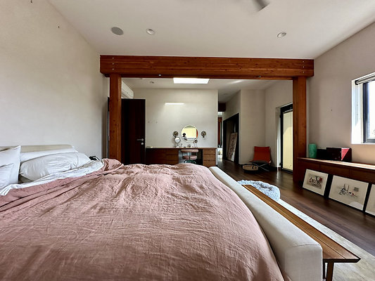 UNIVERSAL-CW163-VEN-81