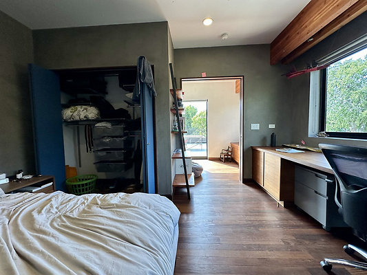 UNIVERSAL-CW163-VEN-66