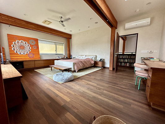 UNIVERSAL-CW163-VEN-79