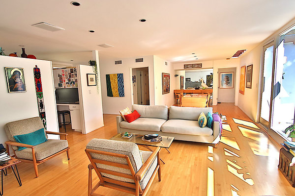 UNIVERSAL-CW083-MRV-22