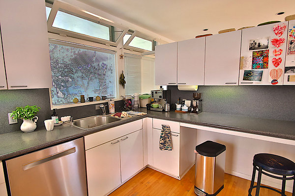 UNIVERSAL-CW083-MRV-30