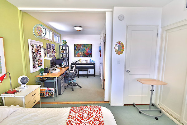 UNIVERSAL-CW083-MRV-61