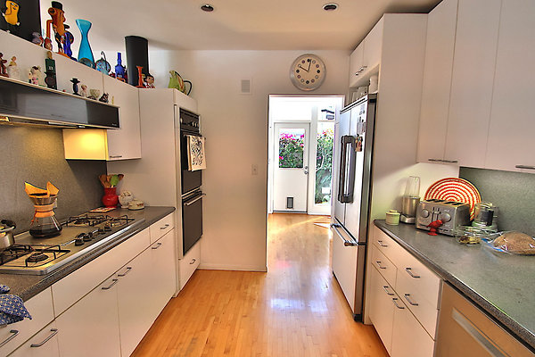 UNIVERSAL-CW083-MRV-33