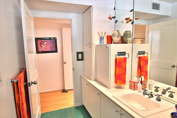 UNIVERSAL-CW083-MRV-56