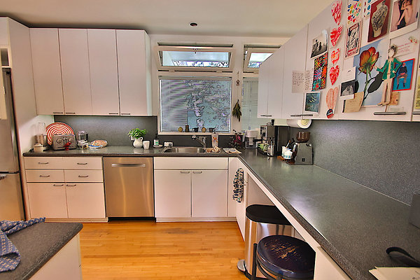 UNIVERSAL-CW083-MRV-31