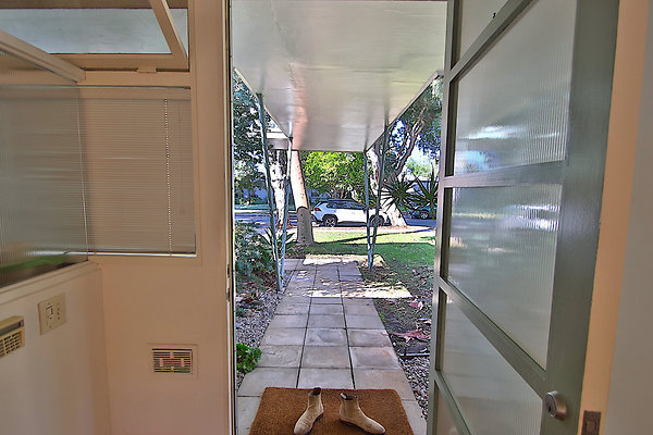 UNIVERSAL-CW083-MRV-17