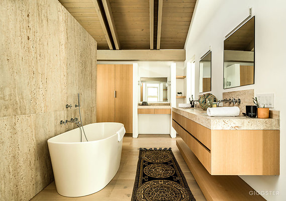 tulum-meets-bali-in-venice-17