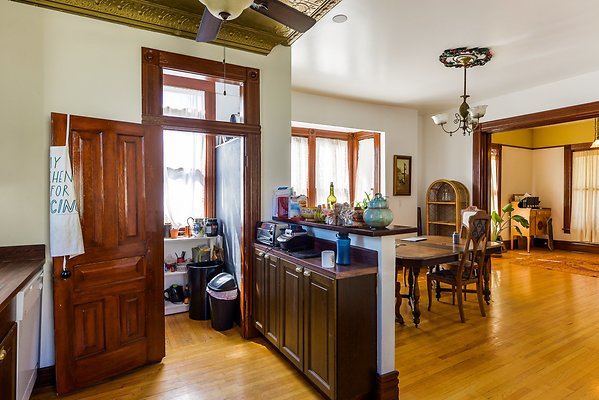 UNIVERSAL-A725-LA-18