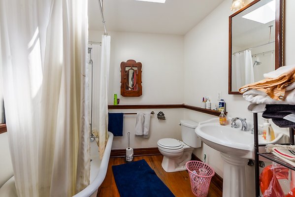 UNIVERSAL-A725-LA-32