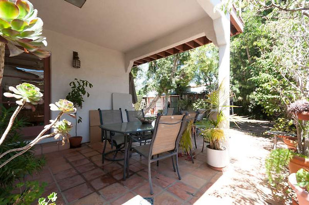 2495 patio 3