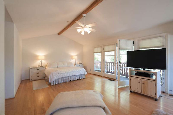 2495 bed 2