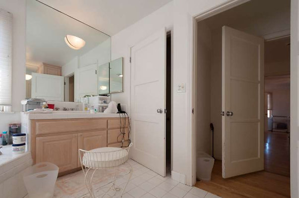 2495 bath 2