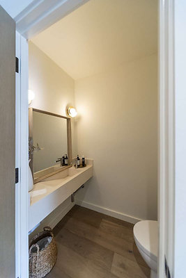 13689 bath 1