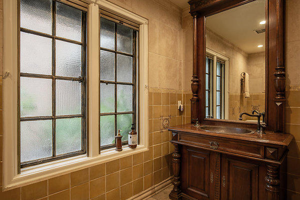 UNIVERSAL-D556-PS-44 UNIVERSAL-D556-PS-44