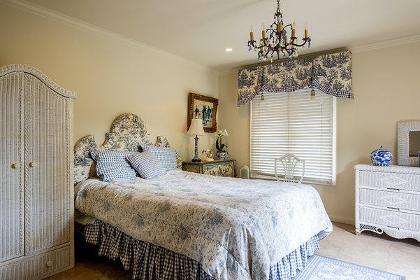 UNIVERSAL-D556-PS-133 UNIVERSAL-D556-PS-133